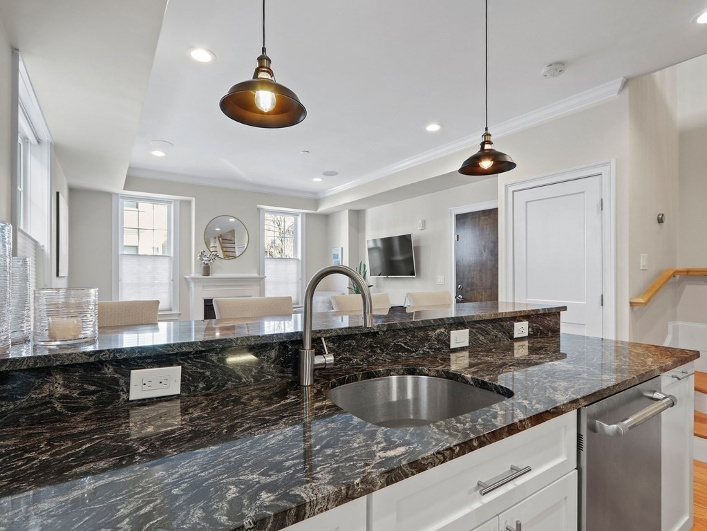 37 Mercer Street # 2