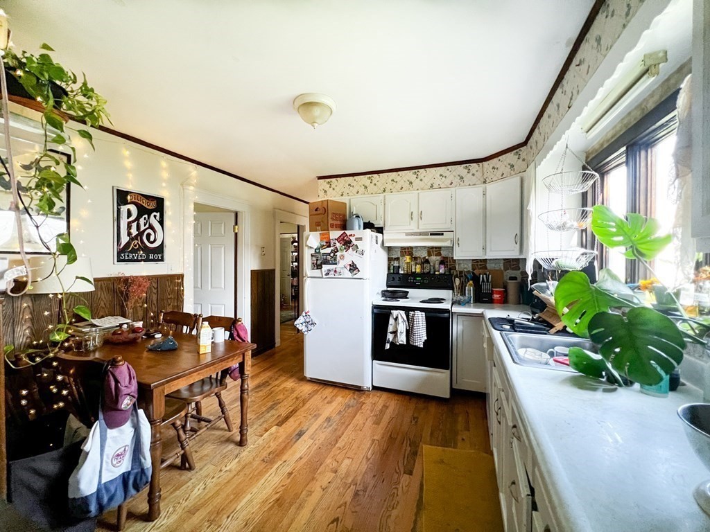 3 Goldsmith Avenue # 3