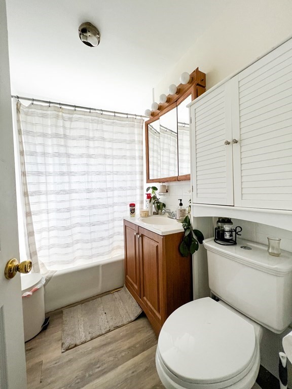 3 Goldsmith Avenue # 3