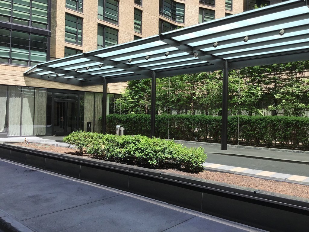 580 Washington Street # 7E