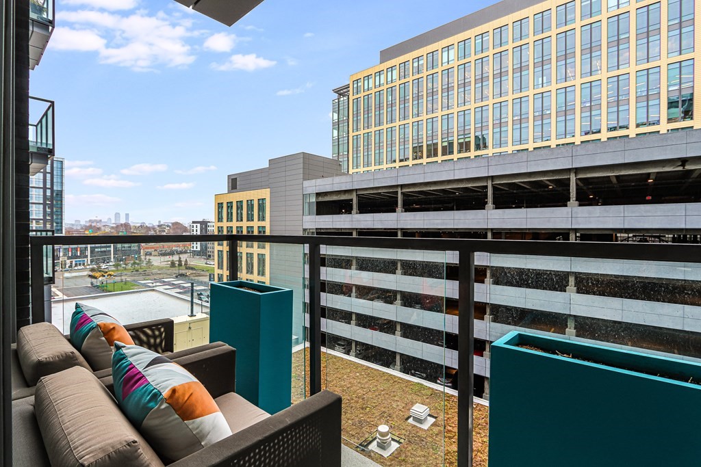 375 Canal Street # 601