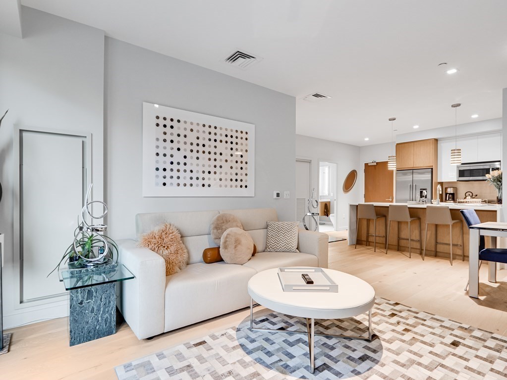 375 Canal Street # 601