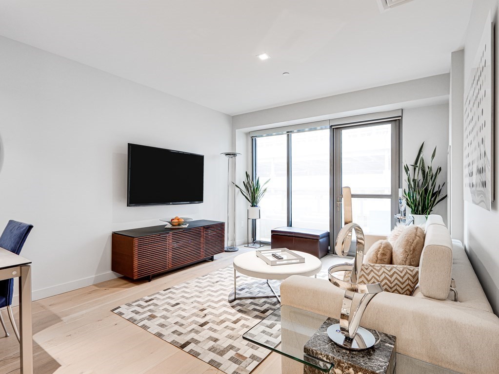 375 Canal Street # 601