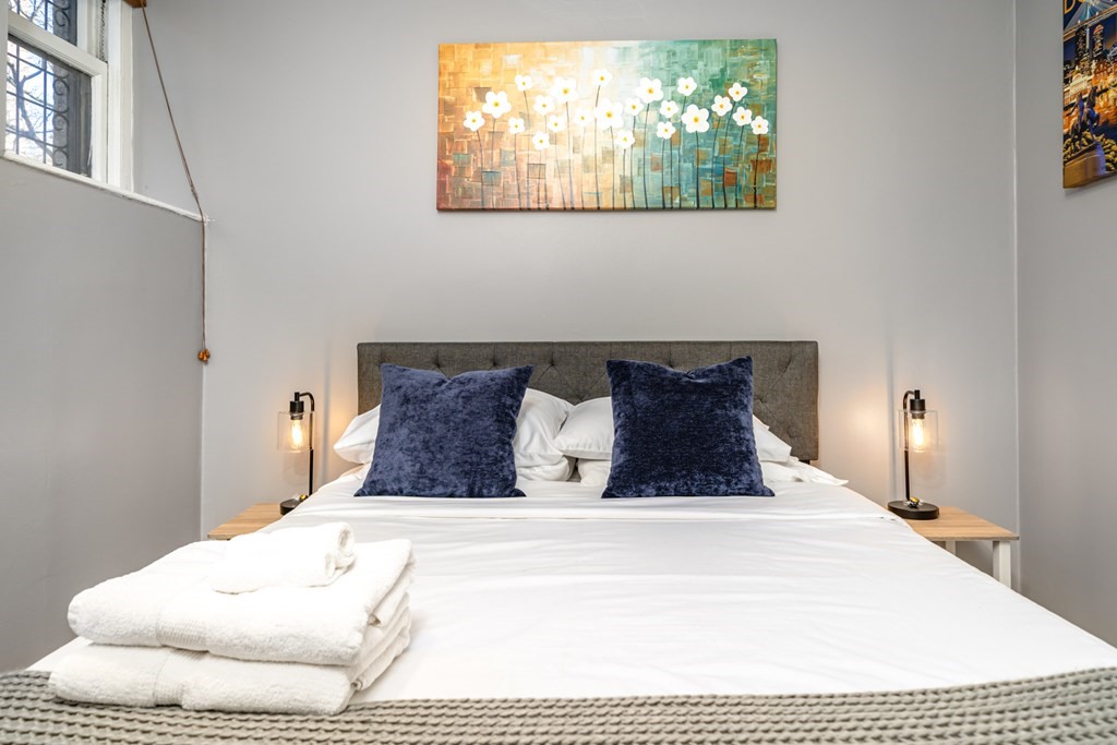 330 Dartmouth Street # B1