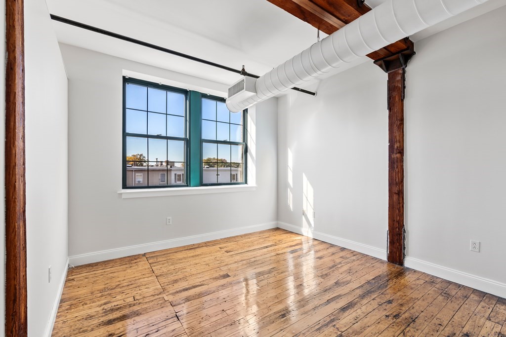 881 East First Street # 302