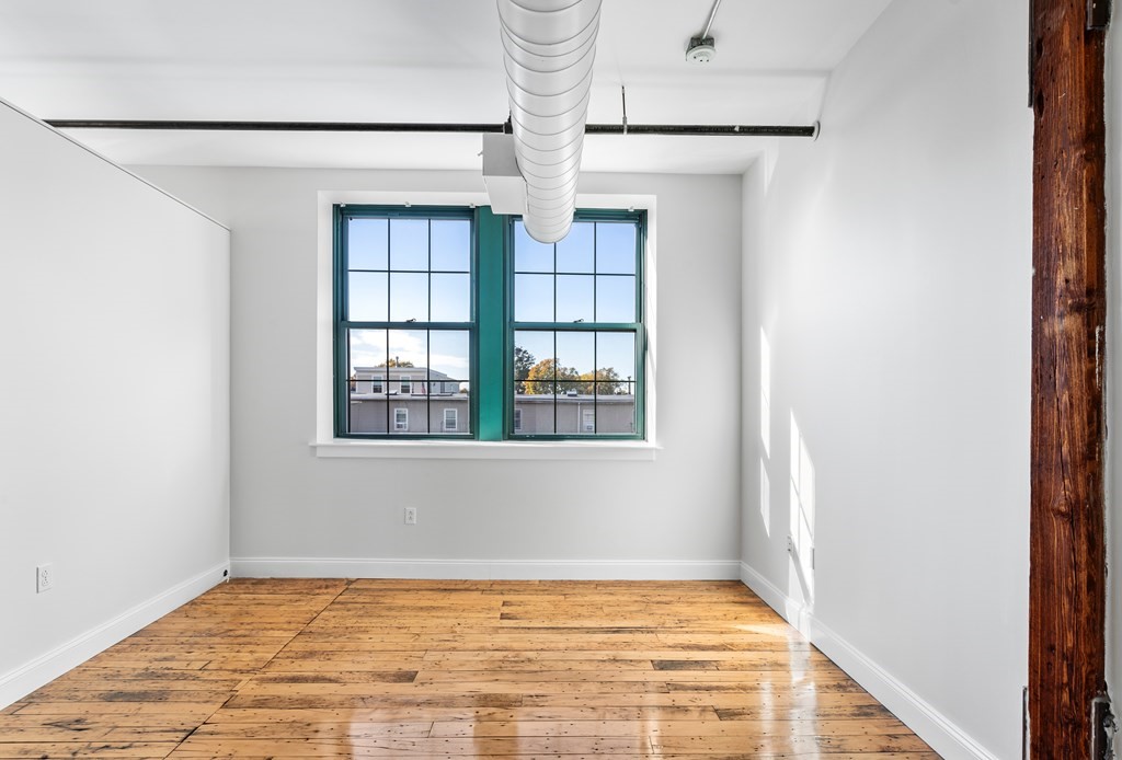 881 East First Street # 302