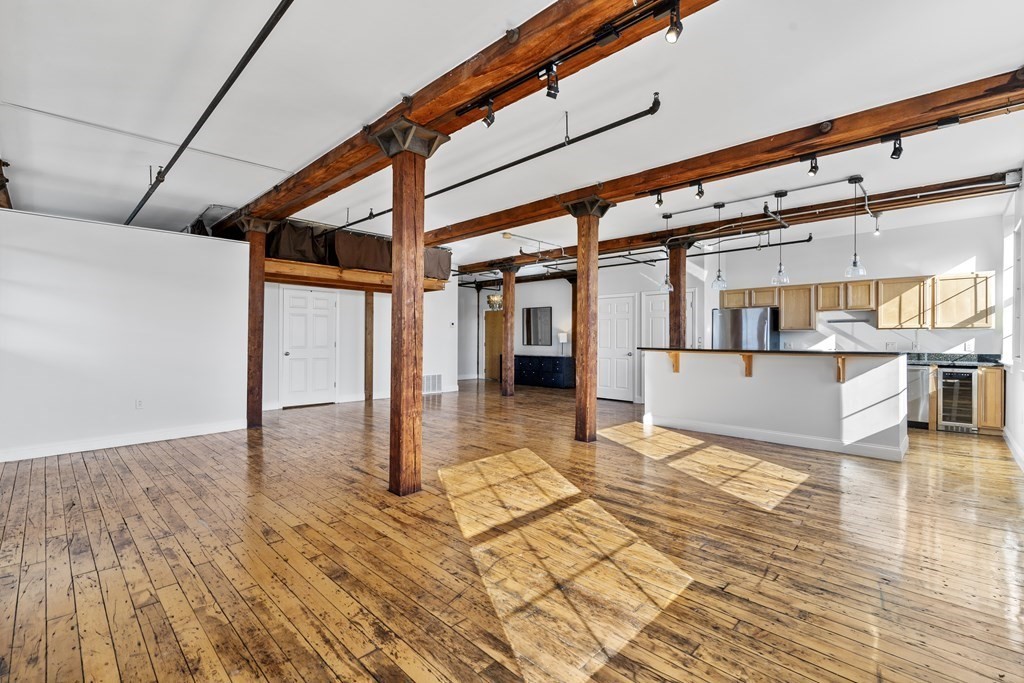 881 East First Street # 302