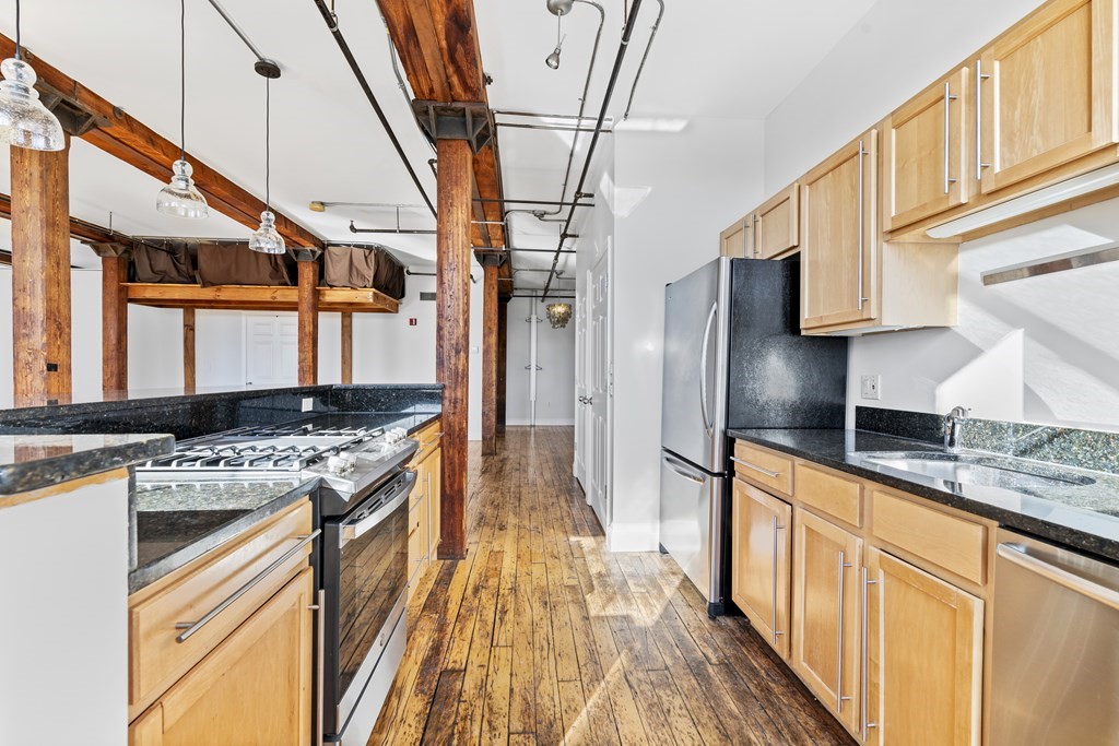 881 East First Street # 302