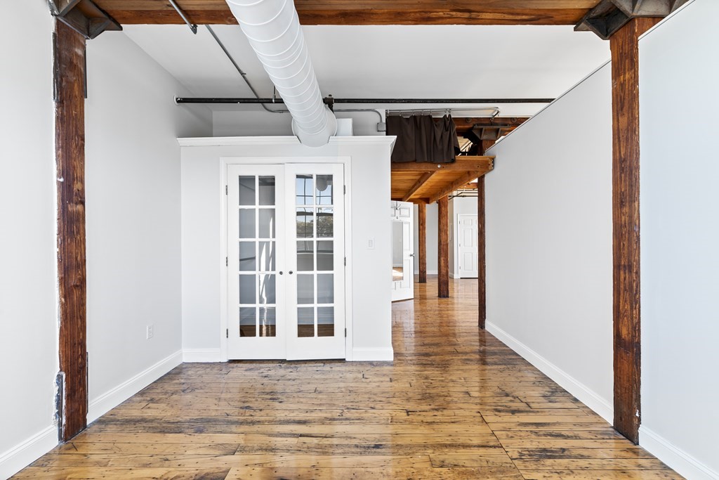 881 East First Street # 302