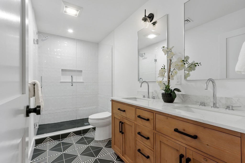 63 Putnam Street # 1