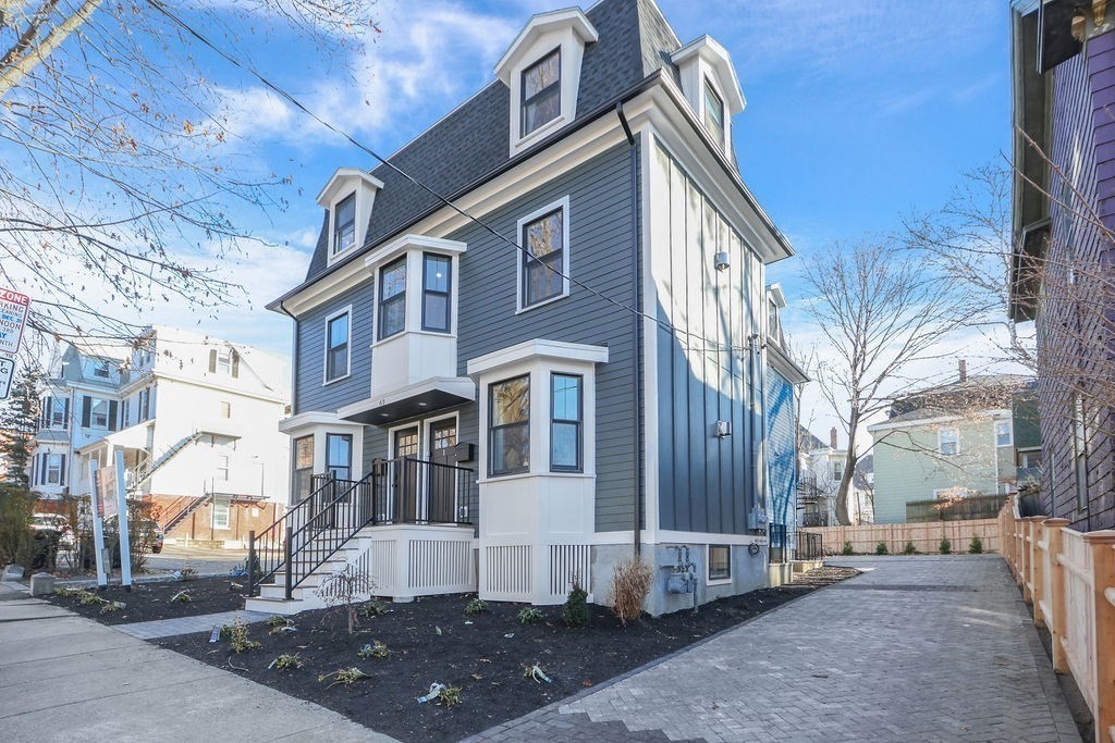 63 Putnam Street # 2