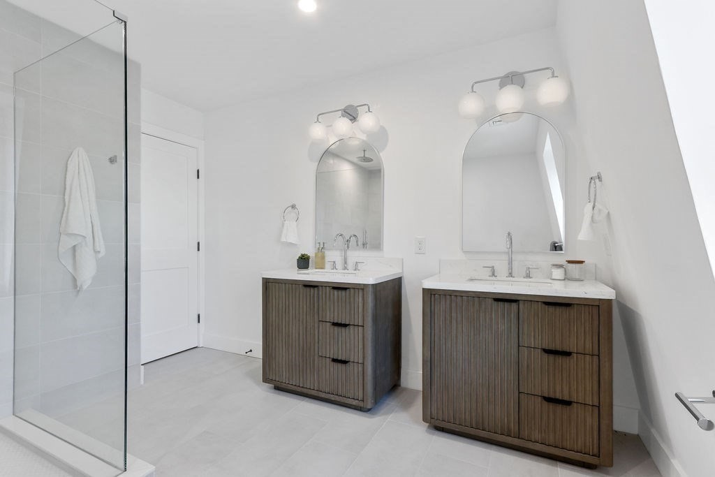 63 Putnam Street # 2