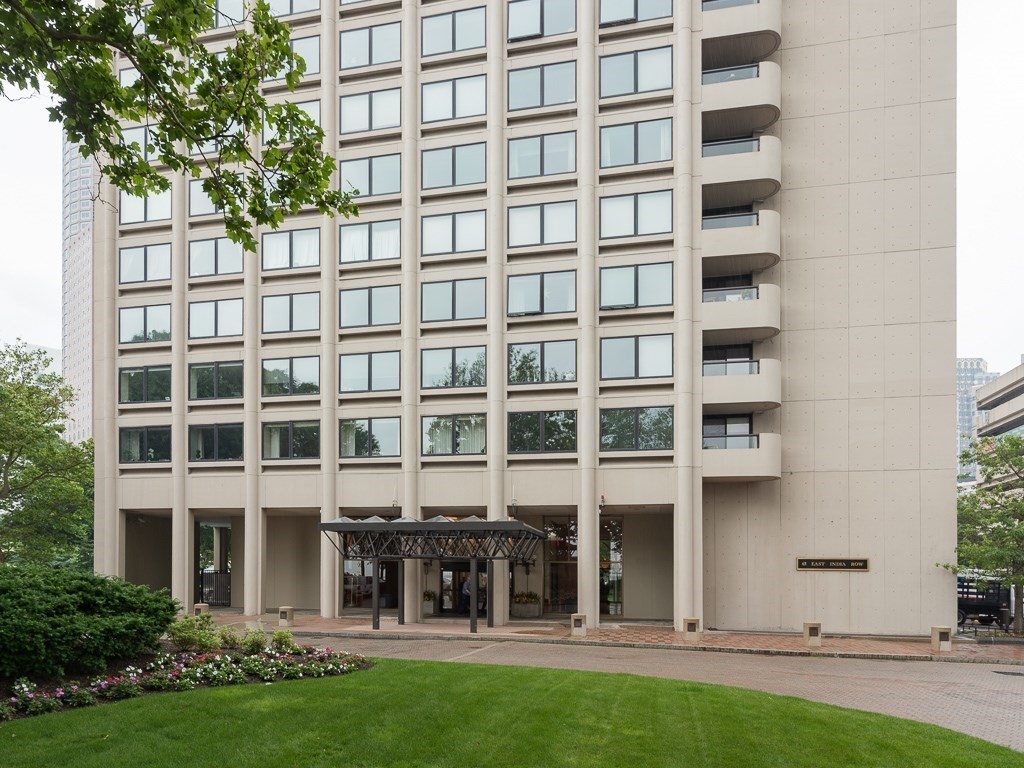 65 East India Row # 5C