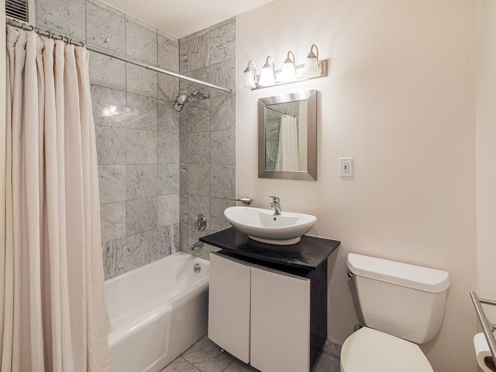 65 East India Row # 5C