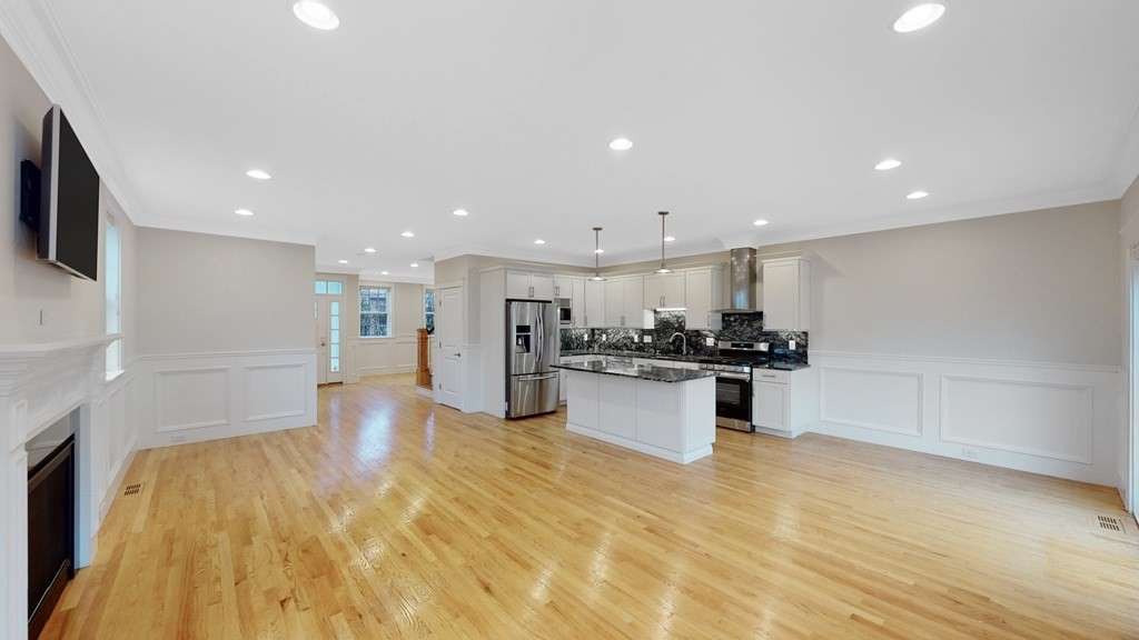 25 Hearn St. Unit: TH