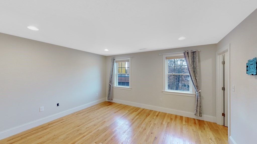 25 Hearn St. Unit: TH