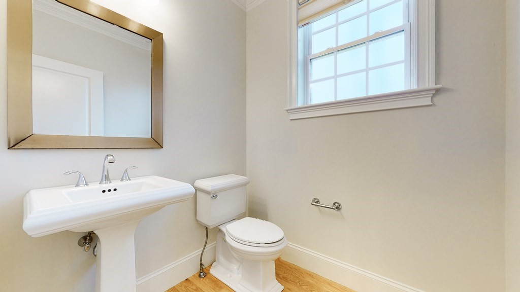 25 Hearn St. Unit: TH