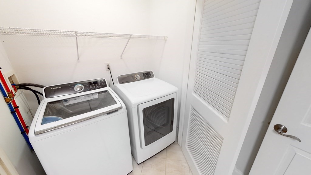 25 Hearn St. Unit: TH