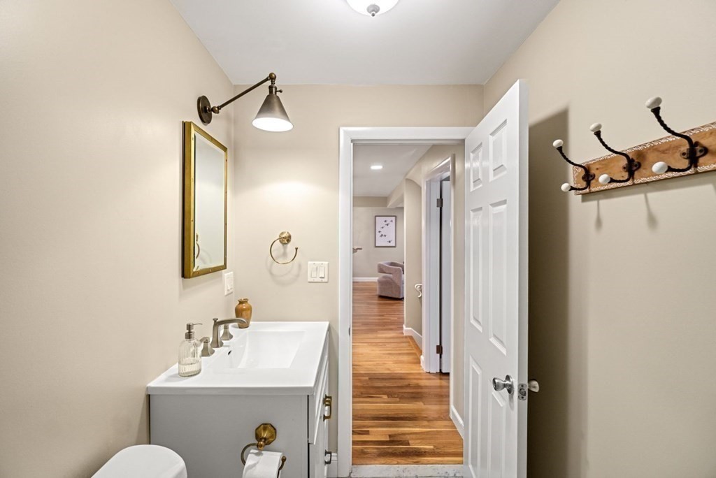 124 Paul Revere Rd # 2