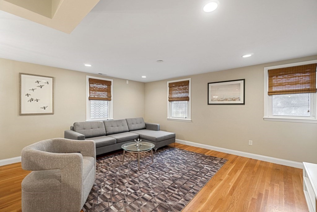 124 Paul Revere Rd # 2