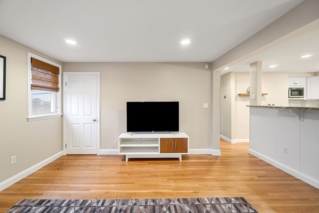 124 Paul Revere Rd # 2