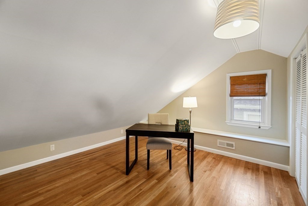 124 Paul Revere Rd # 2