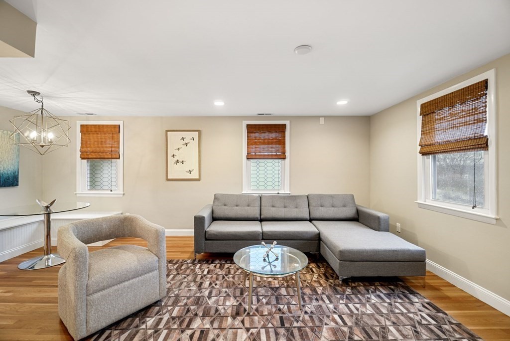 124 Paul Revere Rd # 2