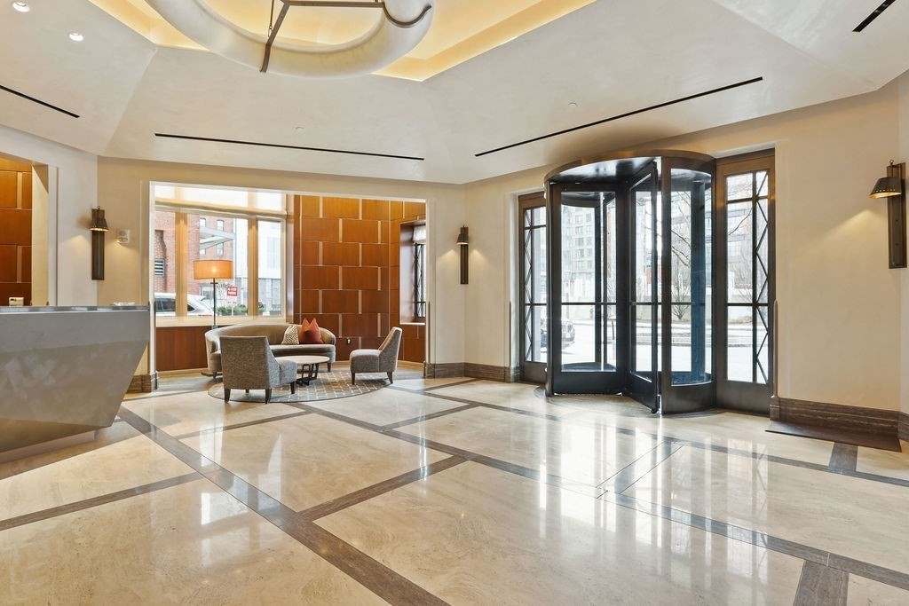 100 Lovejoy Wharf # 5Q