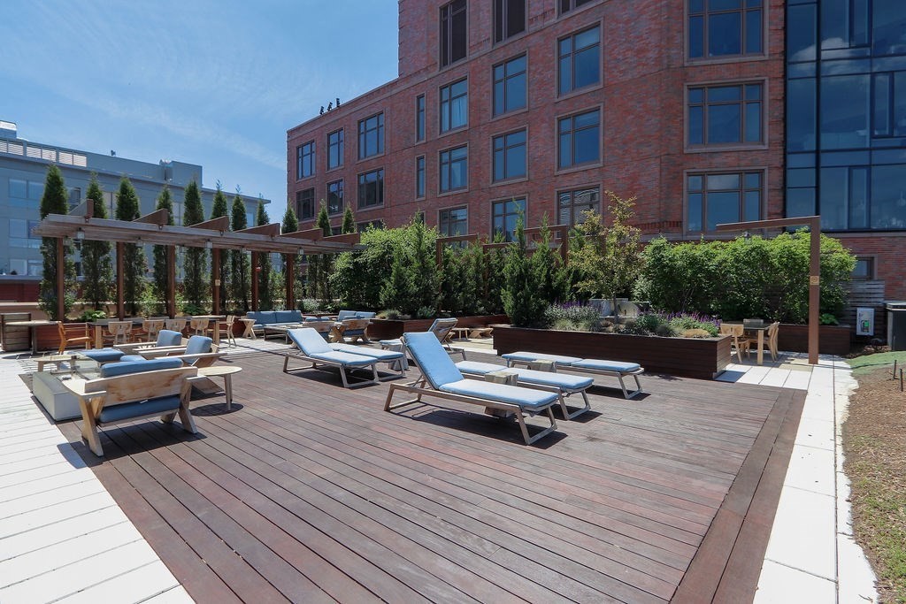 100 Lovejoy Wharf # 5Q