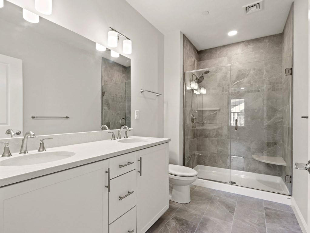 320 Middlesex Ave # A102