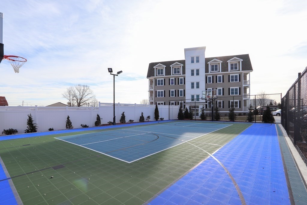 320 Middlesex Ave # A102