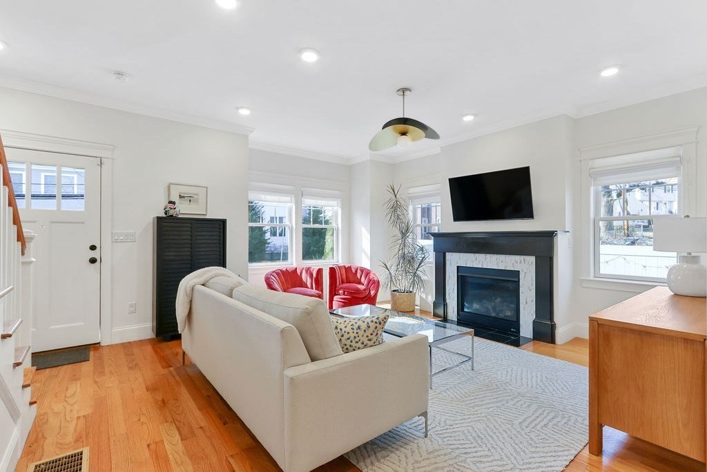 32 Neponset Ave. # 32