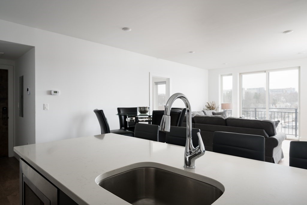 26 Hichborn Street # 4