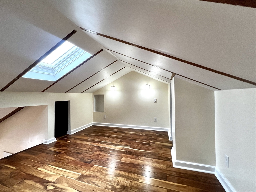 106 Magazine Street # 3