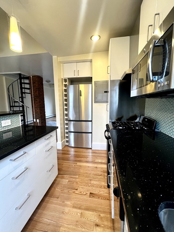 106 Magazine Street # 3