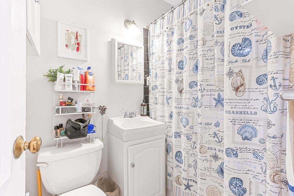 146 Beaconsfield Rd. # T2