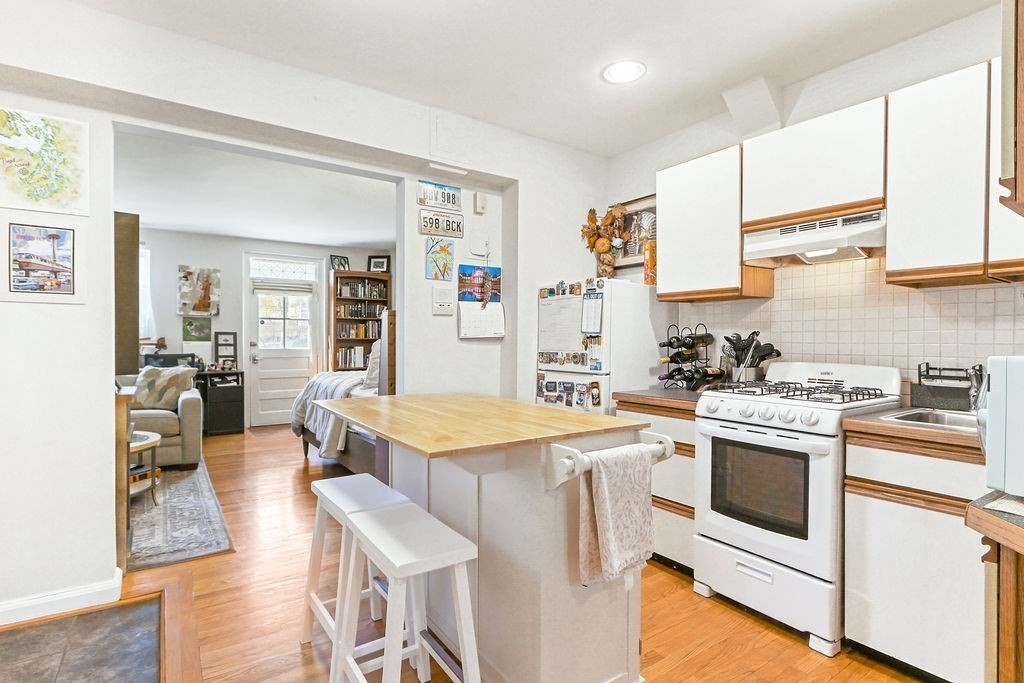 146 Beaconsfield Rd. # T2