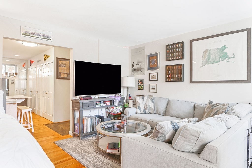 146 Beaconsfield Rd. # T2