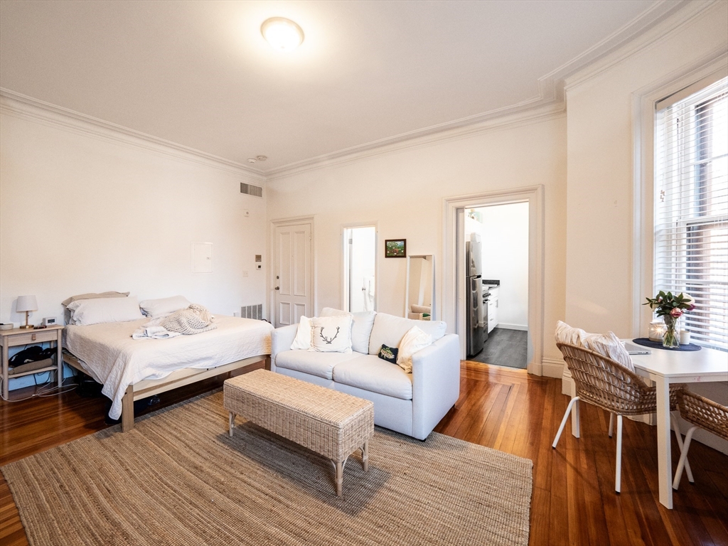 263 Clarendon Street # 4