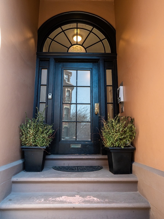 263 Clarendon Street # 4
