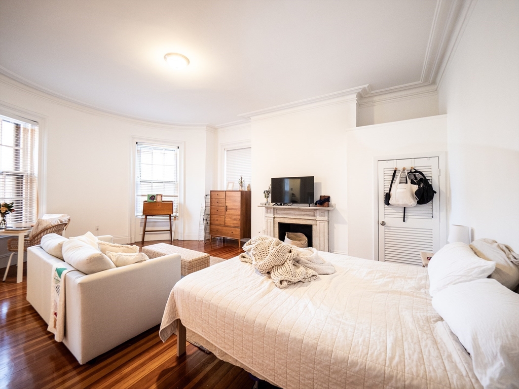 263 Clarendon Street # 4