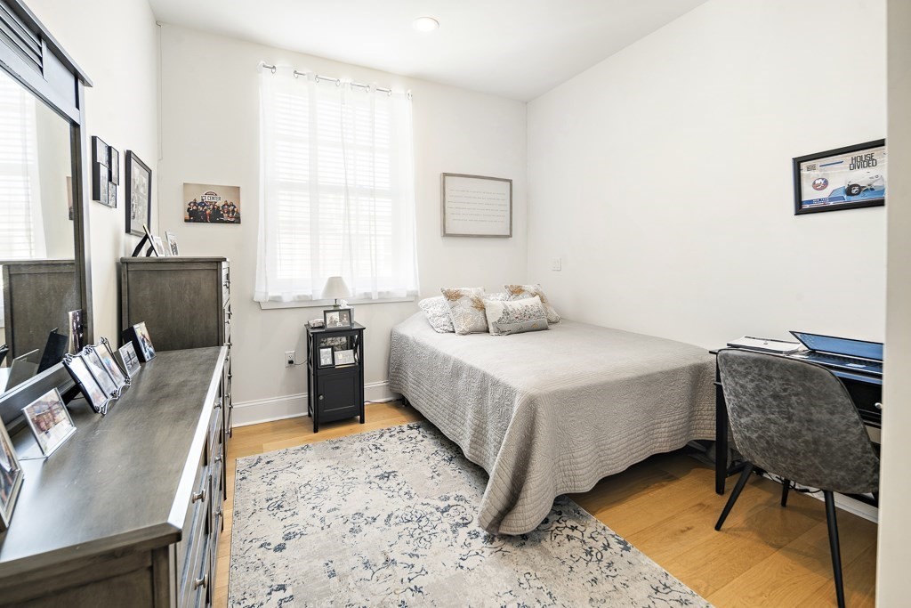 380 Bunker Hill St # 213