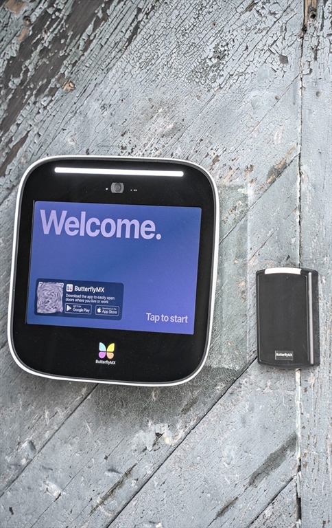 380 Bunker Hill St # 213