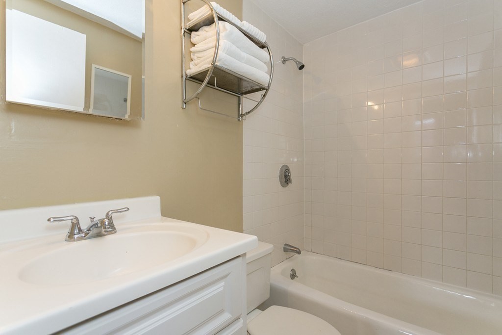 703 Massachusetts Ave # 16