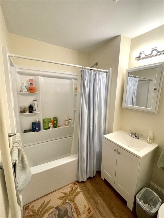 102 Trowbridge St # 1R