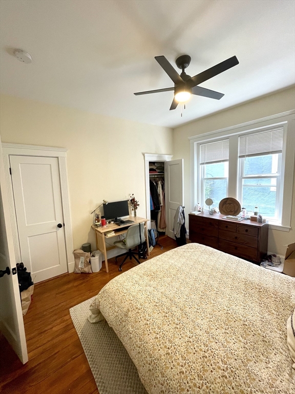 102 Trowbridge St # 1R