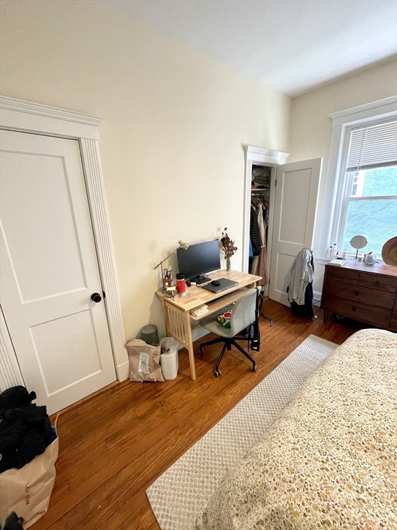 102 Trowbridge St # 1R