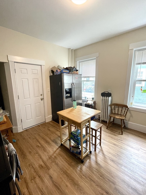 102 Trowbridge St # 1R