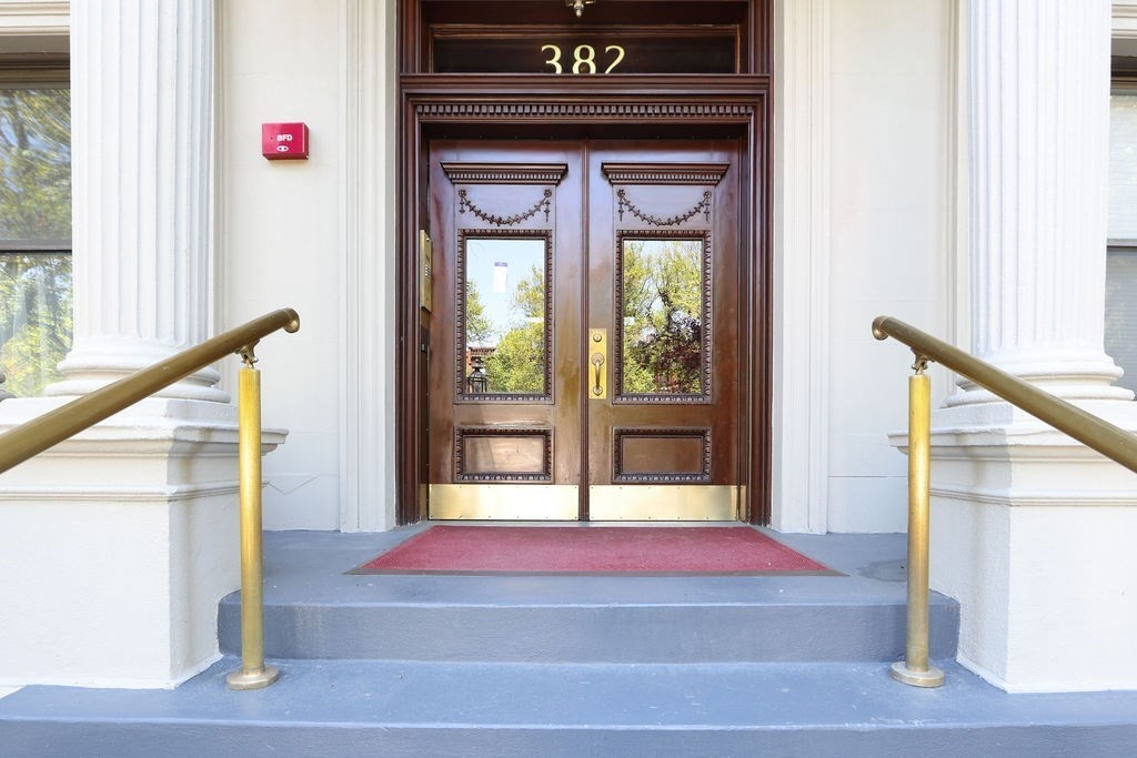 382 Commonwealth Ave. # 24