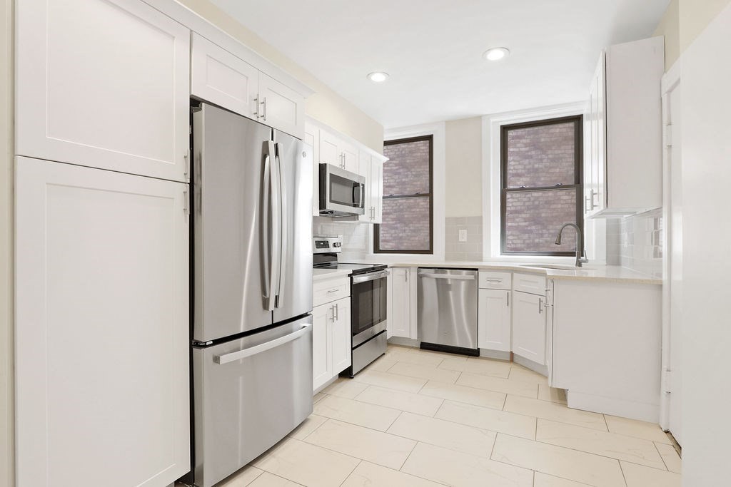 382 Commonwealth Ave. # 24